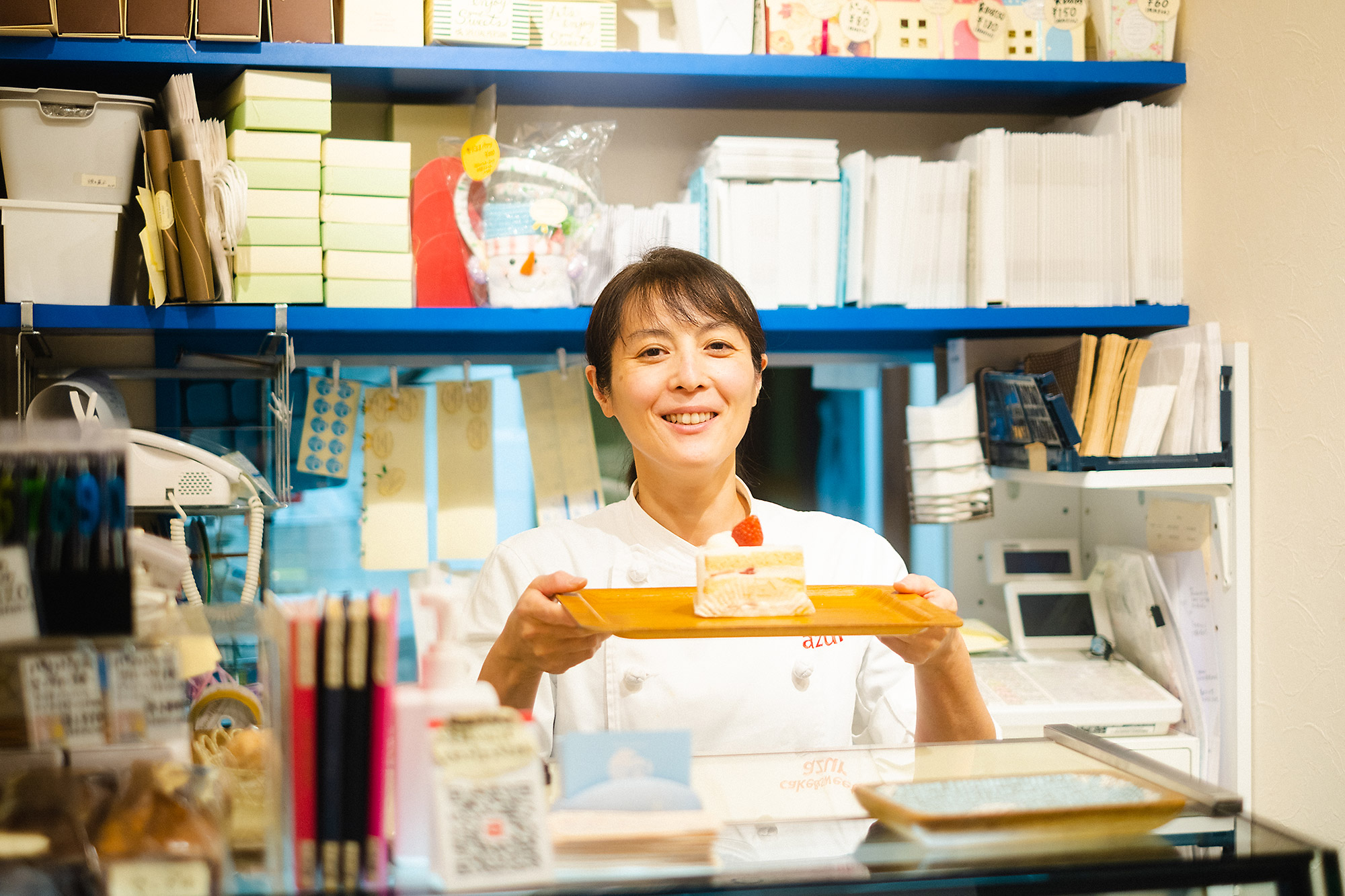アジュール - 西東京市・柳盛会柳沢北口商店街